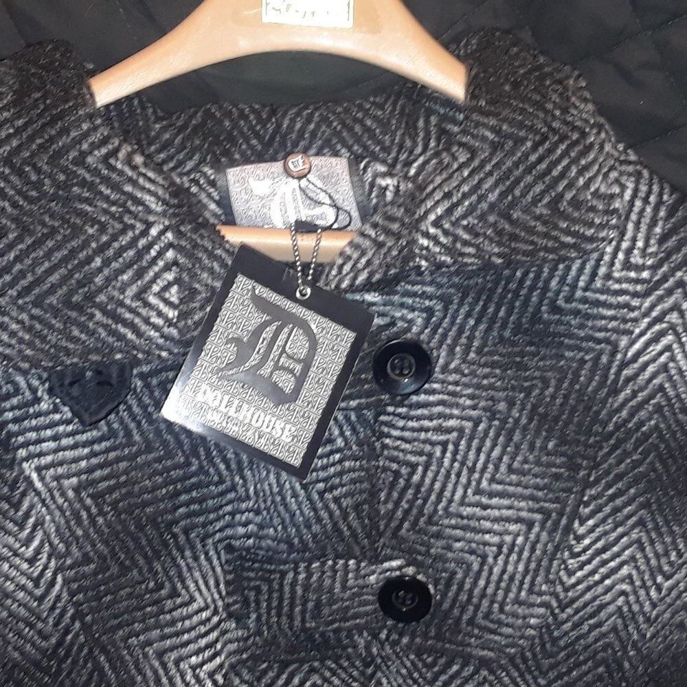 DOLLHOUSE  OUTERWEAR  ULTIMATE  PEACOAT ( BRAND NEW !!!!!!!! )